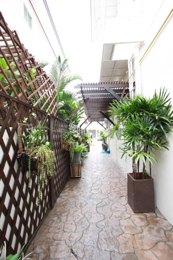 Chaba Place HHQ Esterno foto